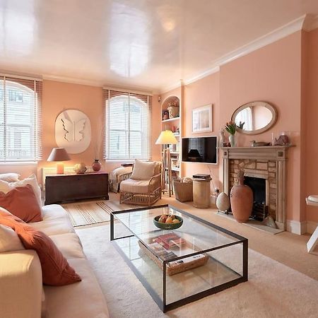 A Perfect Treasure Of A Home In Knightsbridge Londyn Zewnętrze zdjęcie